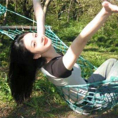 血红溅白纱